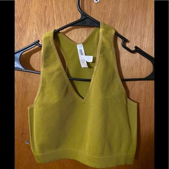 𝅺SEAMLESS ribbed racer back - Picture 1 of 2